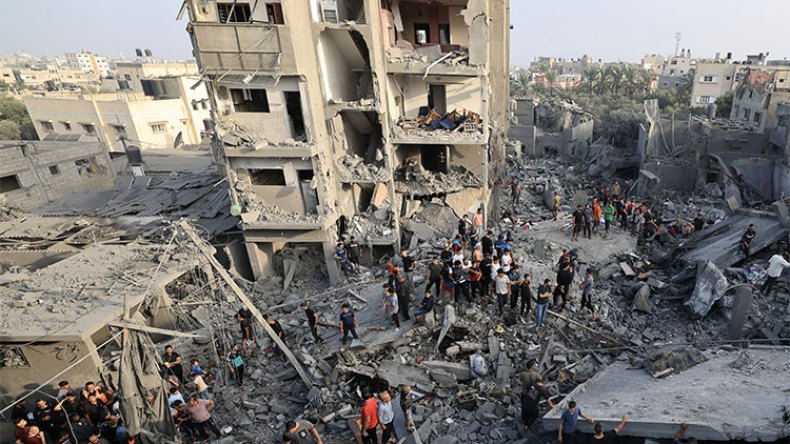 حتى يَملّ إبليسُ من خُبثه