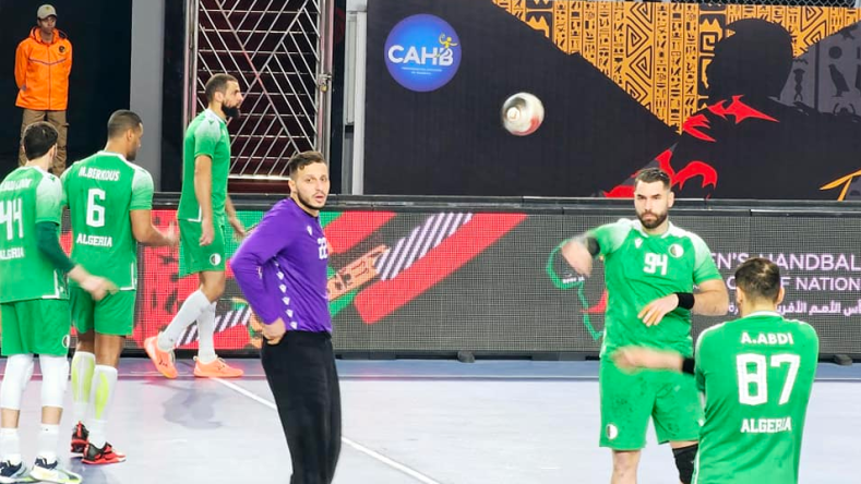 هذه هي القنوات الناقلة لنهائي كأس إفريقيا لكرة اليد بين الجزائر ومصر