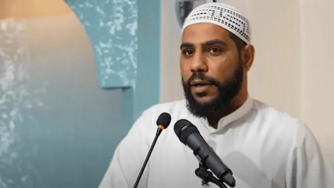 بعد حذف حسابه المليوني على تيك توك.. الشيخ محمود الحسنات يهدد بفضح أسماء عربية!