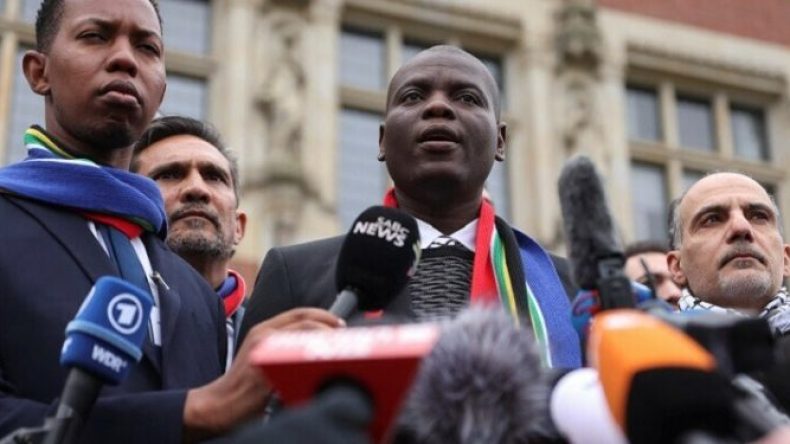 بالفيديو.. هكذا أكرمت الجالية الفلسطينية وهولنديون وزير عدل جنوب إفريقيا والمرافقين له!