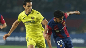 ماندي يشارك ويفوز مع فياريال أمام برشلونة