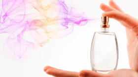 تعرفي على الأسباب التي تجعل عطرك يتلاشى بسرعة!