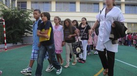 “اختلالات” في حركة تحويلات الأساتذة والموظفين بالتربية