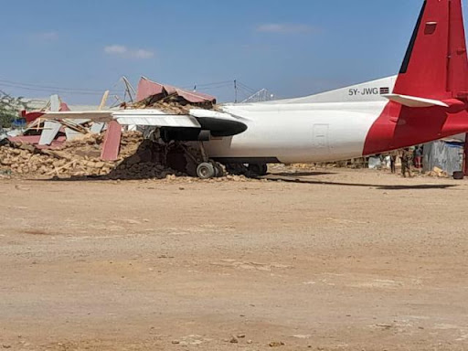 Un avion de l’Onu sort de piste en Somalie, un mort