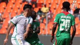 بغداد بونجاح يثأر لنفسه ويدخل تاريخ المنتخب الوطني