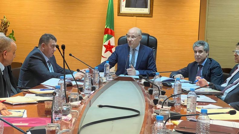 زيتوني يناقش إجراءات تموين السوق والتحضير لرمضان