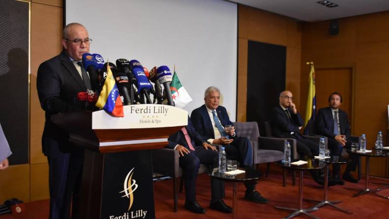 هذا ما خلُص إليه منتدى رجال الأعمال الجزائريين والفنزويليين