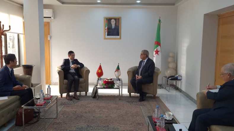 الفيتنام مهتمة بالإستثمار في الجزائر