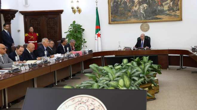 التعليم العالي والفلاحة على طاولة مجلس الوزراء