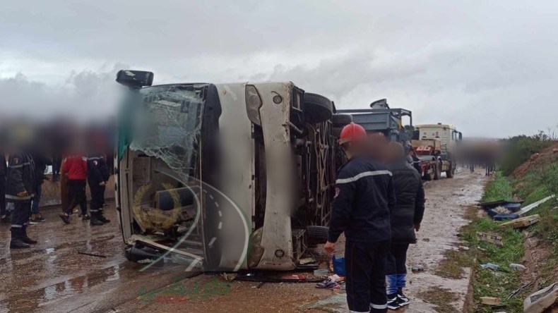 وهران: وفاة شخص وإصابة 23 آخرين في انقلاب حافلة