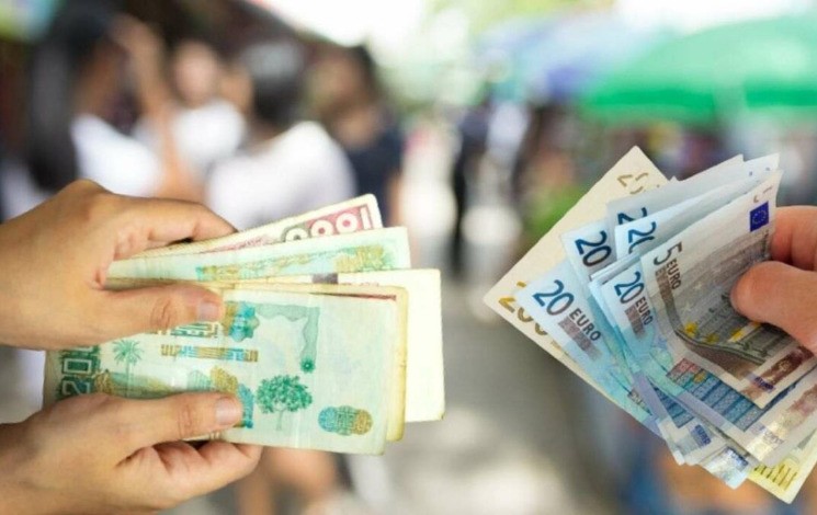 L’Euro se stabilise au marché noir en Algérie