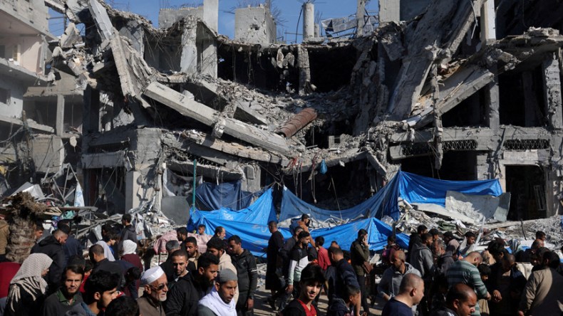 عُرَبَانٌ: من معبد  التّنوير إلى كنيس الصّهْيَنَة