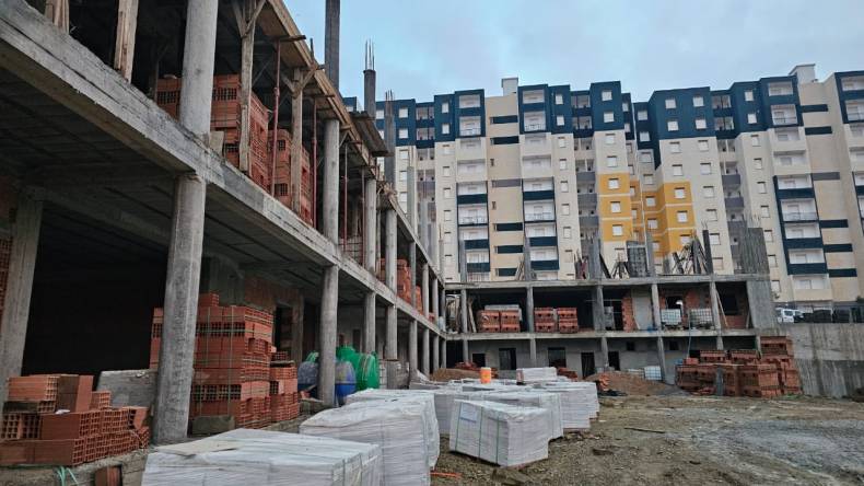 وزير السكن يوجّه “إنذارا” لمؤسسات إنجاز التجهيزات العمومية في “حوش الريح”