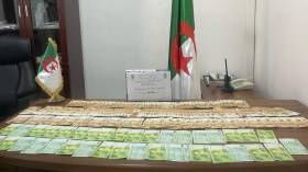 جمارك بجاية تحجز 16400 أورو