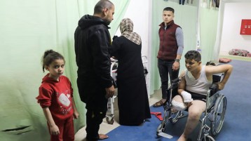 الأطراف المبتورة.. والجوارب الممسوحة!