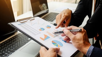 إستراتيجية توحيد الهدف وإدارة فرق العمل