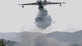 الجزائر تباشر إجراءات اقتناء 6 طائرات لإخماد الحرائق