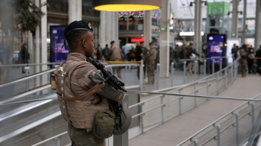 Paris: Une attaque au couteau dans une gare