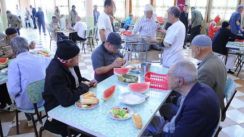 الإعلان عن تهيئة أول ناد للمُسنين في الجزائر