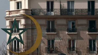 Après Iquioussen au Maroc, Darmanin annonce l’expulsion d’un imam en Tunisie