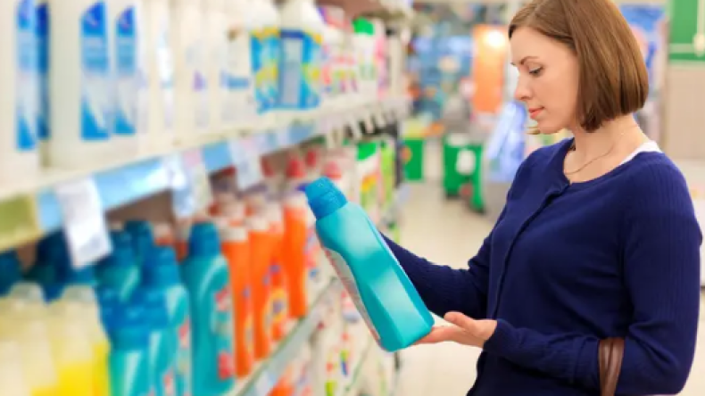 هذه هي مخاطر مواد التنظيف على النساء؟