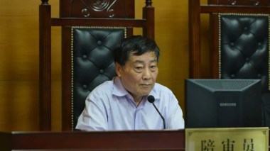 Le SDF devenu l’homme le plus riche de Chine est mort à 79 ans