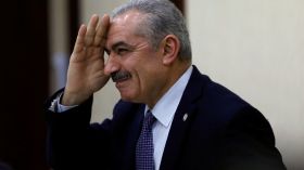 Le gouvernement palestinien remet sa démission au président Abbas