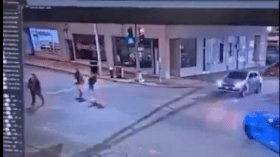 فيديو متداول لحادث سير مروع أودى بحياة امرأة وابنتها!