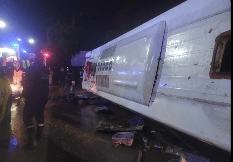 Constantine: Un mort et 52 blessés lors d’un accident d’un bus transportant des supporteurs de l’USM Annaba