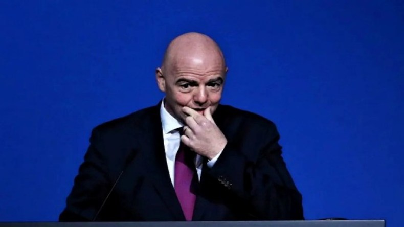 دعوة رئيس “الفيفا” إلى مُعاقبة الصّهاينة