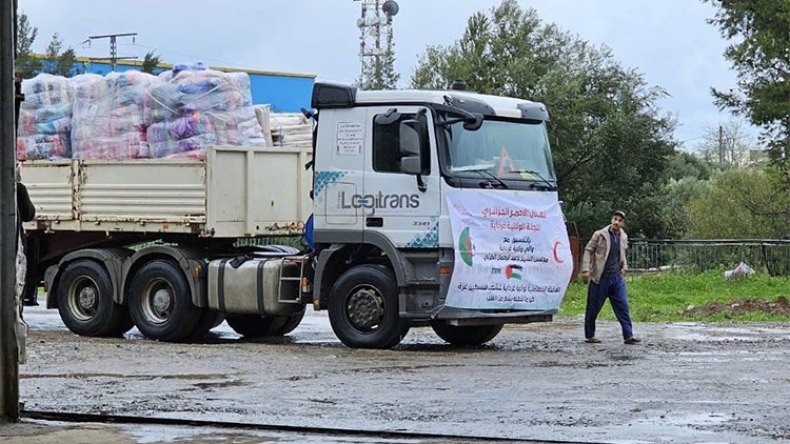 دخول 105 طن من المساعدات الجزائرية إلى غزة