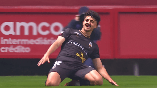 بِالفيديو: الهدف الرّابع لِبلومي