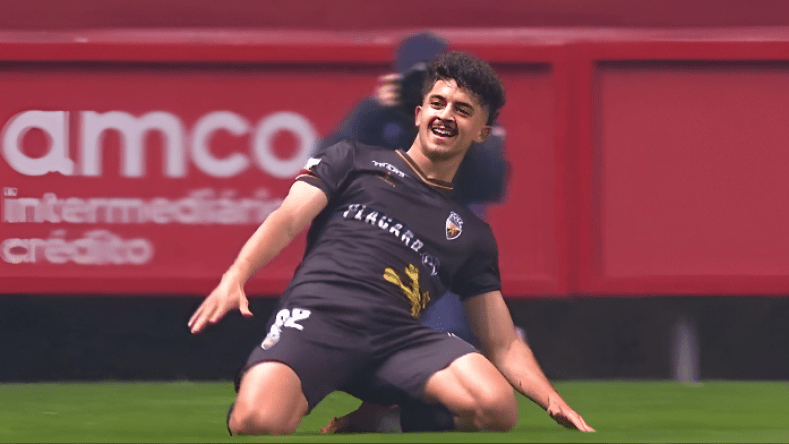 بِالفيديو: الهدف الرّابع لِبلومي