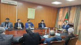 بداري يأمر بمضاعفة وجبة الطلبة ويتعهد بتدارك الاختلالات