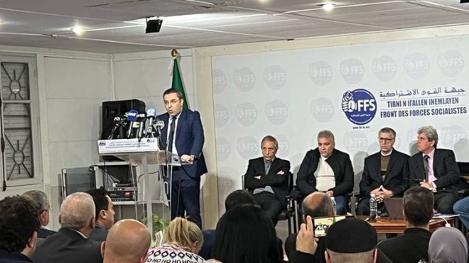 الأفافاس: مفروض على الجزائر تنويع اقتصادها