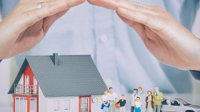 خبراء يدعون إلى التكيف مع التقنيات الحديثة والتقلبات السياسية والمناخ