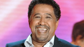 بعد سنوات من الولاء لنظام المخزن المغربي.. الشاب خالد يعتذر من الجزائريين (فيديو)