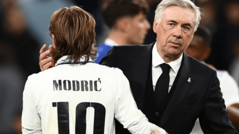 أنشيلوتي يقدم عرضا لمودريتش