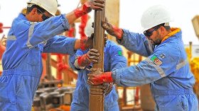 الجزائر تستعد لإطلاق مشاريع لاستكشاف المحروقات في عرض البحر