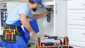 المهن الحرة.. أسعار خارج الرقابة!