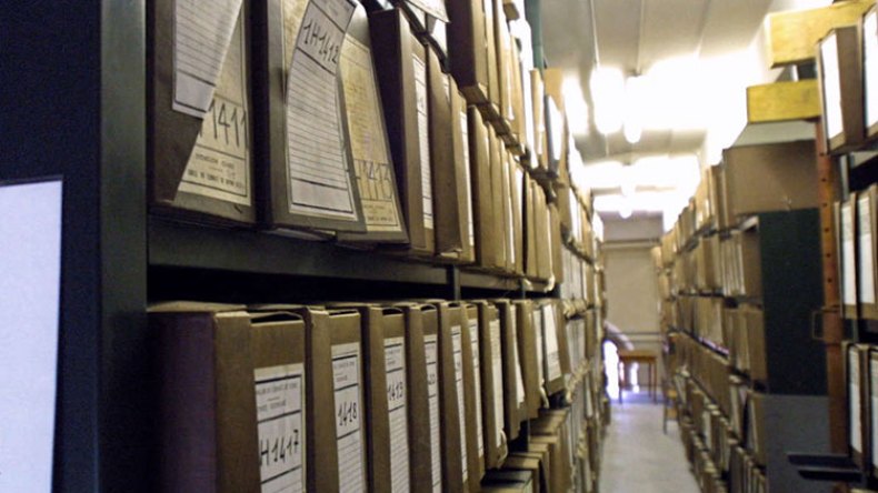 بوادر عن قرب حدوث اختراق في قضية الأرشيف مع فرنسا