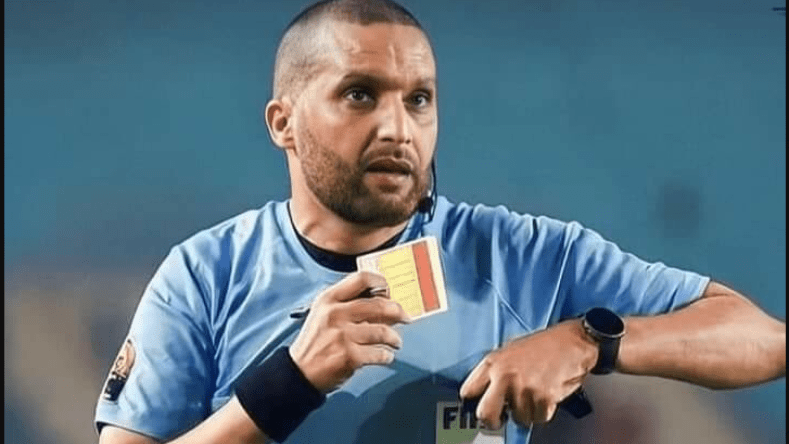 حكم مغربي يتمرد على “الكاف” ويرفض إدارة المباراة الترتيبية