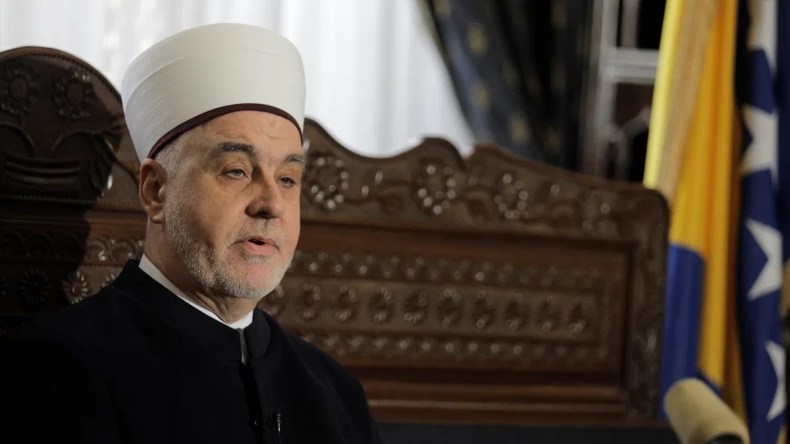 مفتي البوسنة والهرسك يثني على “المواقف المشرفة للجزائر تجاه قضايا الأمة الإسلامية”