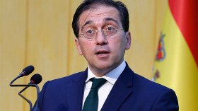 مدريد تلعب ورقة التهدئة ومصير فرنسا معلق بزيارة سيجورني للرباط