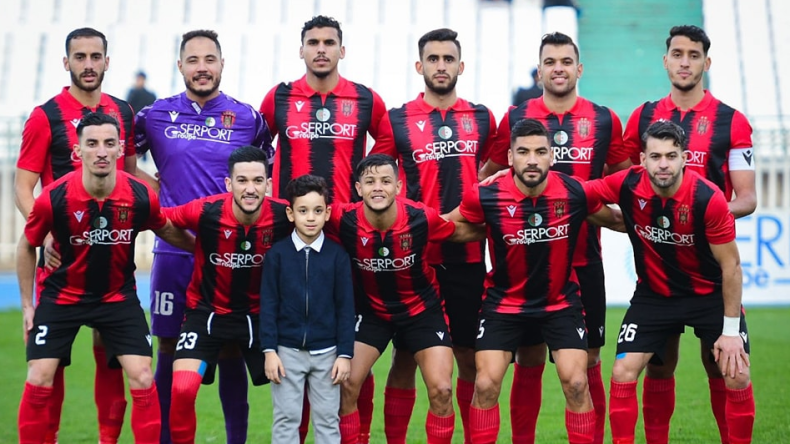 بعثة اتحاد العاصمة تشد الرحال إلى ليبيا تحسبا لمواجهة “الهلال”