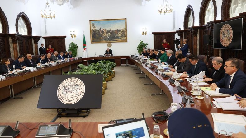 ملفات النظام التعويضي للأسلاك الخاصة بالتربية، الرقمنة وحج 2024 على طاولة مجلس الوزراء