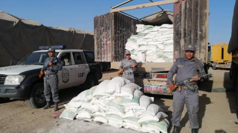 جمارك تمنراست تحبط محاولة تهريب 21 طنا من الفرينة