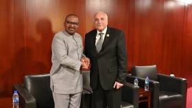 نائب رئيس سيراليون يستقبل عطاف