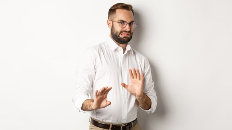 ظاهرة لا تبشر بخير.. شباب يقولون لا للزواج إلا بعد الأربعين