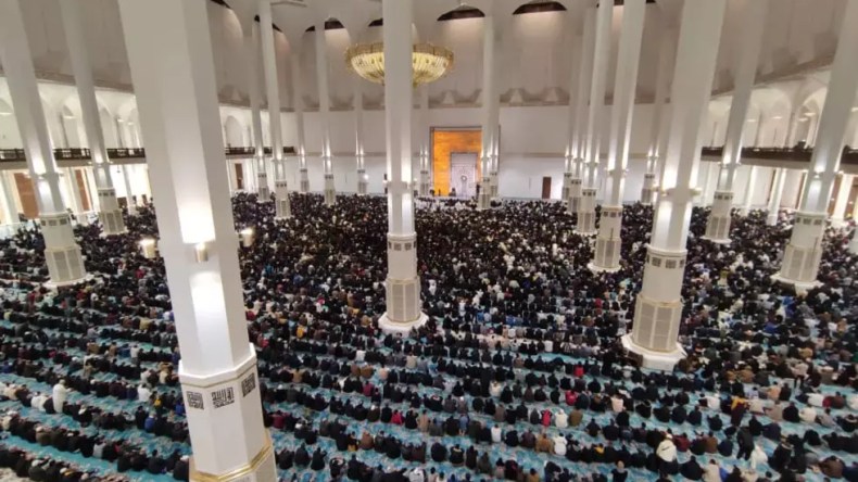 هذا عدد المصلّين في جامع الجزائر يوم الجمعة الماضية